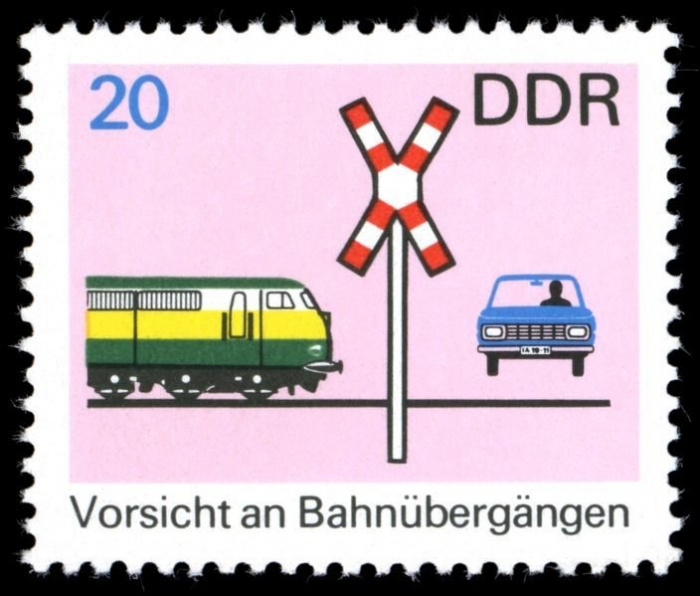 (1969-013) Марка Германия (ГДР) &quot;ЖД переезд&quot;    Безопасность движения II Θ