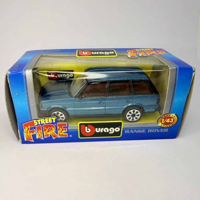 Модель BBurago Range Rover в коробке