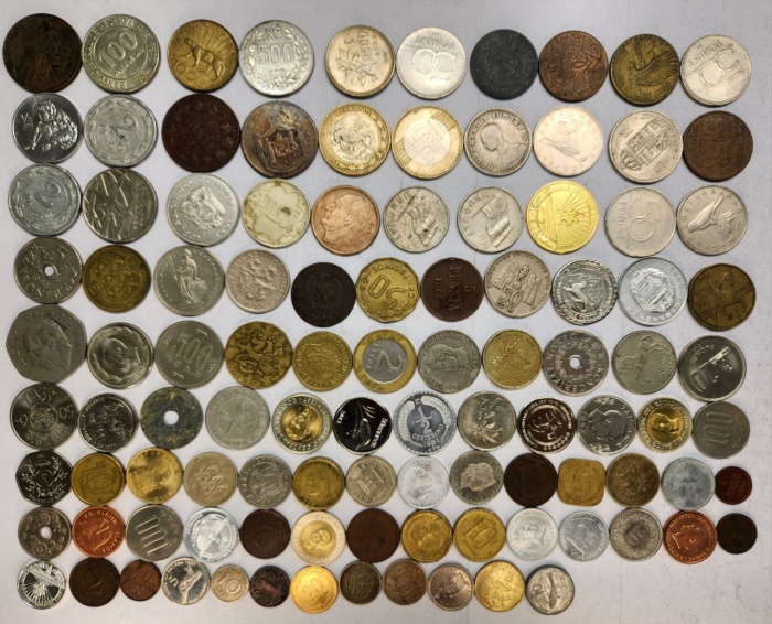 Набор иностранных монет 104 штуки