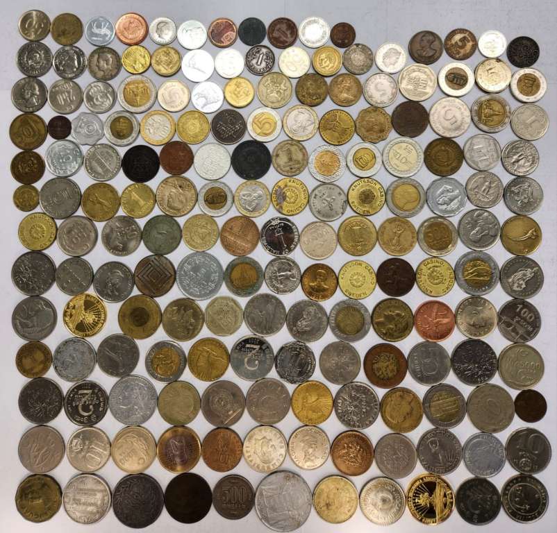 Набор иностранных монет 170 штук