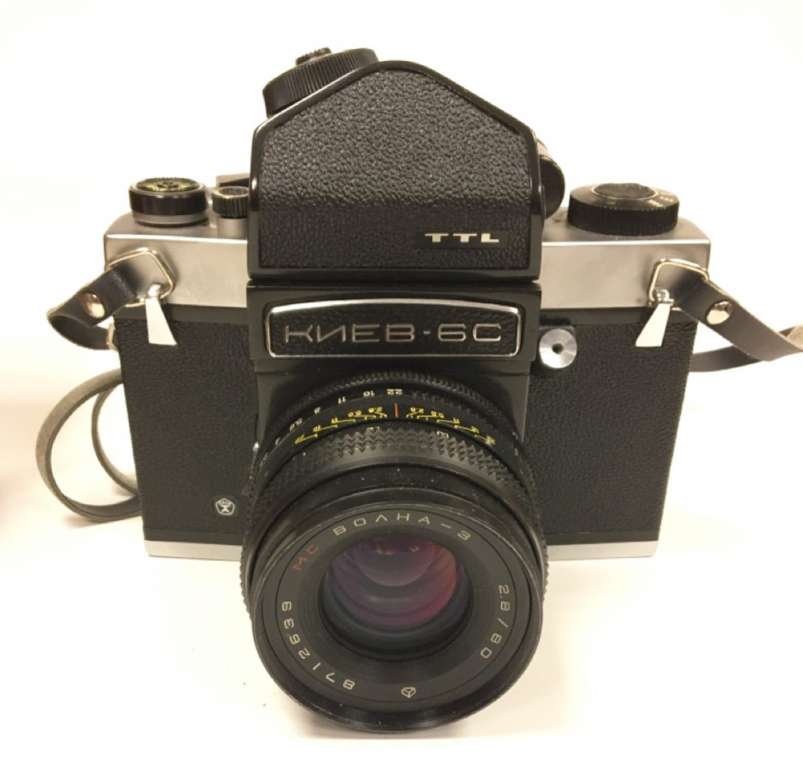 Фотоаппарат Киев-6 С, Волна-3 2,8/80, в футляре (сост. на фото)