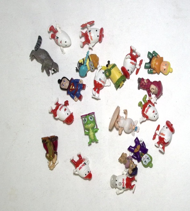 Игрушки из киндер сюрприза