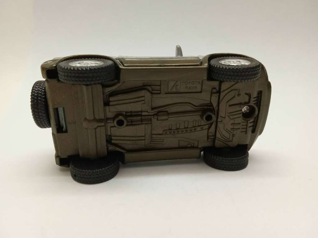 Модель авто 1:43 Toyota RAV4 Hongwell 