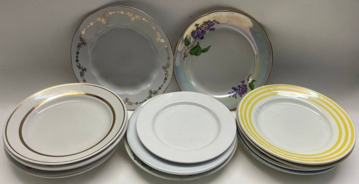 Тарелки десертные разные 14 шт