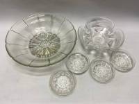 Фруктовница, конфетница фигурное стекло и 4 креманки