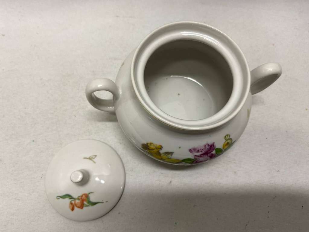 Сахарница Красный фарфорист Грузино, СССР