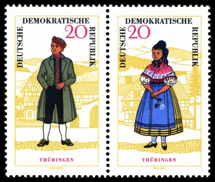 (1964-080) Лист (2 м) Германия (ГДР) "Тюрингия"    Национальные костюмы II &Theta;