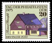 (1975-088) Марка Германия (ГДР) "Почтовое отделение"    День почтовой марки III O