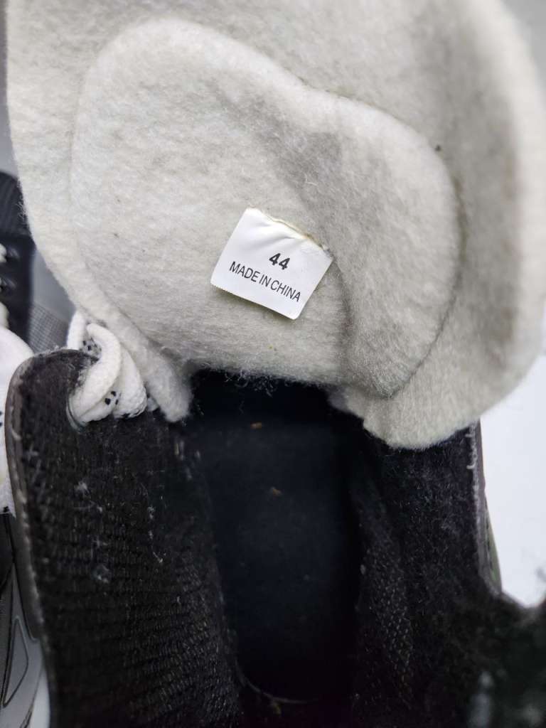 Хоккейные коньки Firemark 44 размер новые