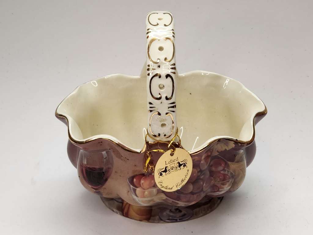 Конфетница с ручкой Lefard