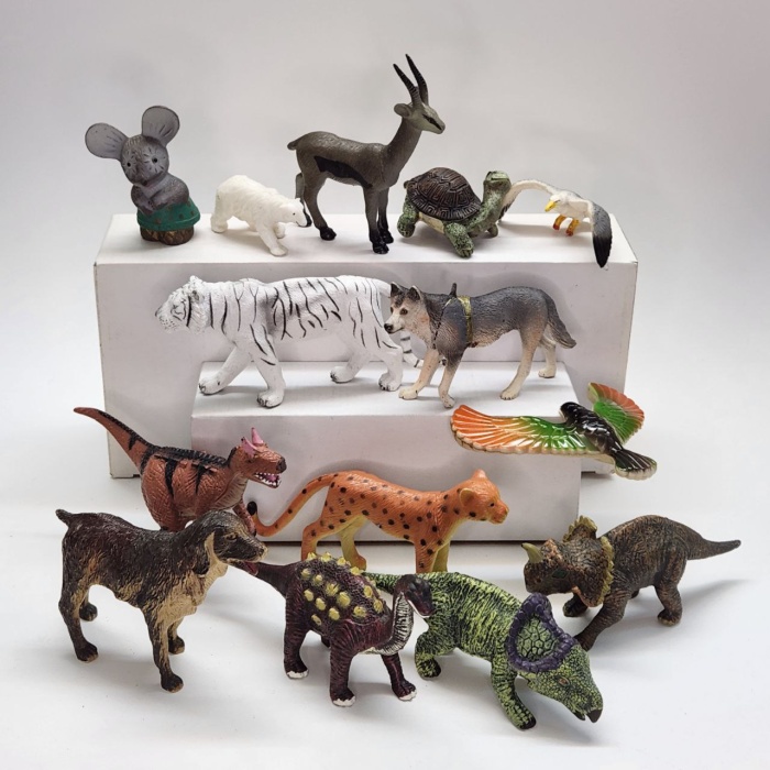 Фигурки игрушки Животные Динозавры 14 штук