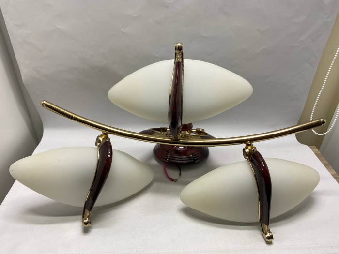 Люстра потолочная 3х рожковая для 6 ламп