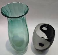 Набор вазы 2 шт стекло (сост. на фото)