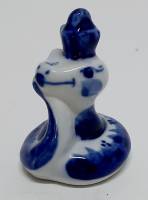 Фарфоровый сувенир "Змея", гжель (сост. на фото)