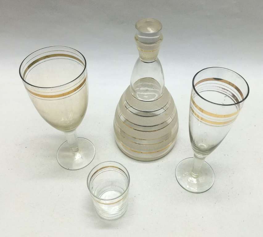 Набор стекло, позолота, СССР, графин, стопка, 2 бокала 