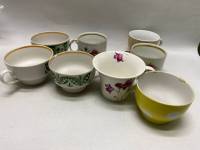 Чашки чайные разной формы и дизайна, 8 шт