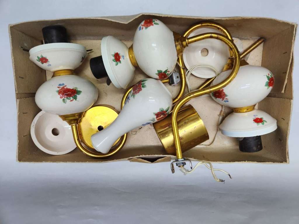 Люстра потолочная 3 плафона трехрожковая, керамика (в разобранном виде)