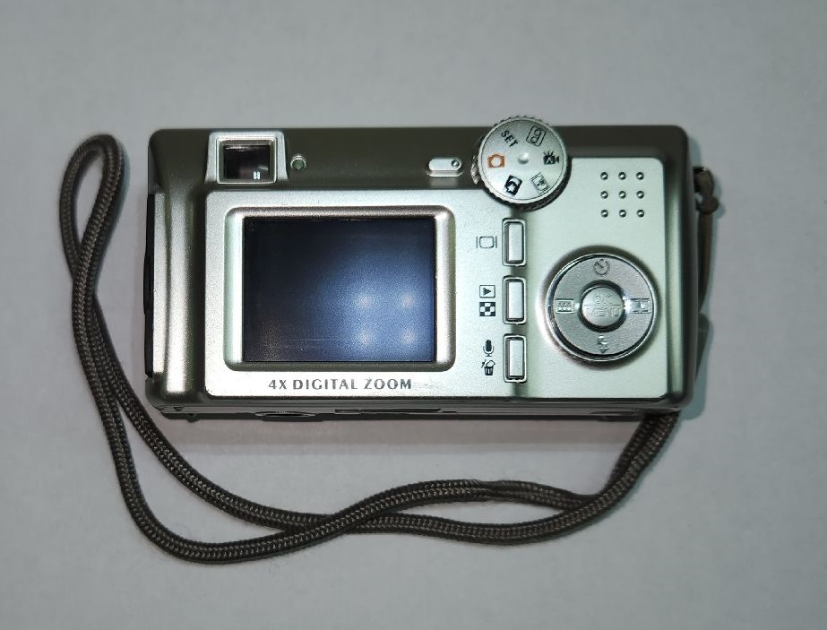 Фотоаппарат цифровой  Praktica DC44  Германия  (сост. на фото)