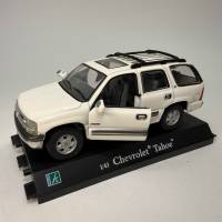 Модель авто Chevrolet Tahoe 1:43 без блистера Cararama Hongwell