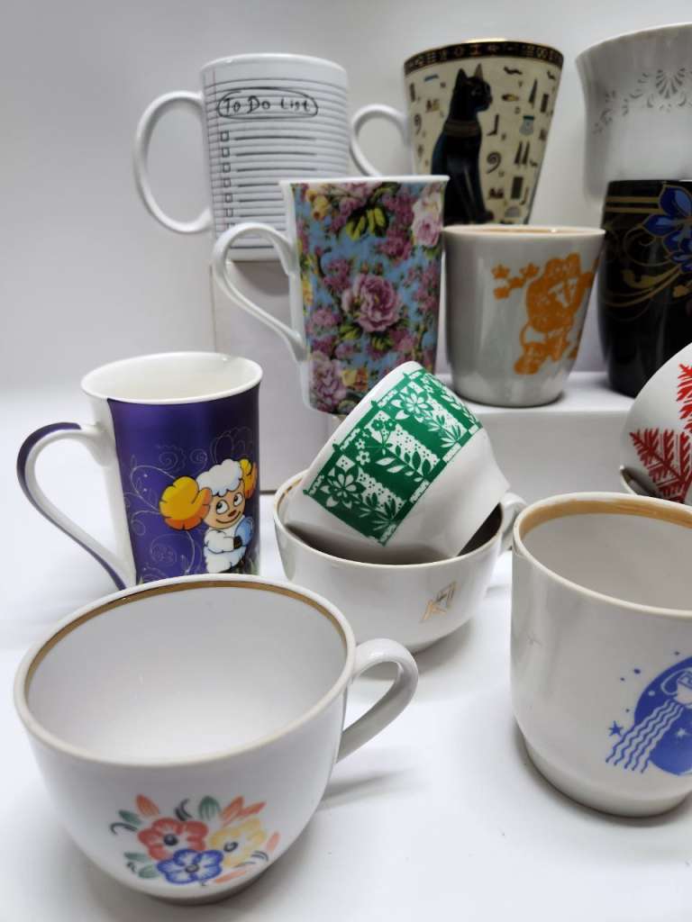 Чашки кружки чайные кофейные разные 16 штук