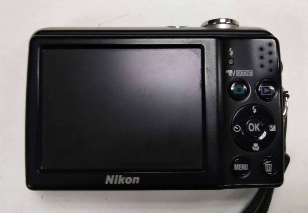 Фотоаппарат цифровой Nikon Coolpix L23 (сост. на фото)