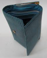 Кошелёк женский "NoName" Натуральная кожа, 2 отделения, Клепка, поцелуй, Рептилия голубая