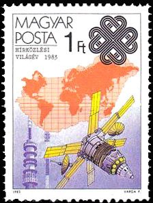 (1983-043) Марка Венгрия "Спутник"    Всемирный год связи III O