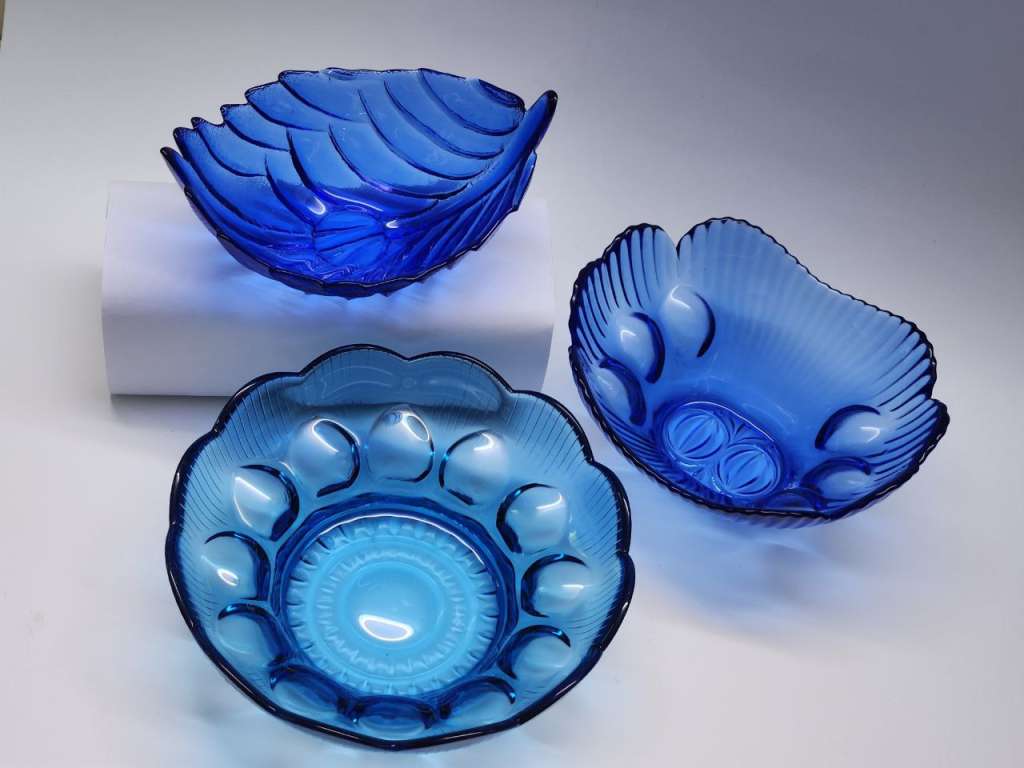 Салатники - вазы 3 штуки цветное синее cтекло СССР