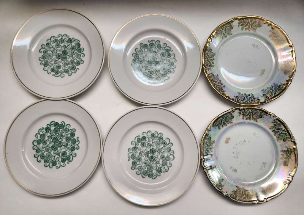 Тарелки столовые десертные разные 15 штук