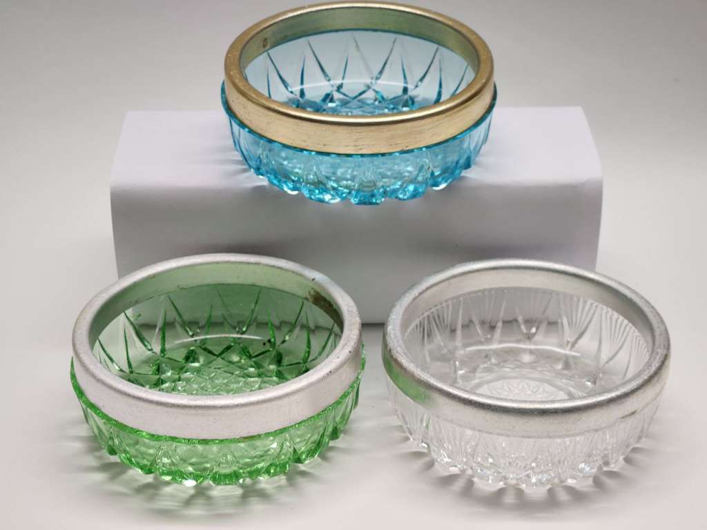 Салатники вазочки 3 шт цветное стекло с металлическим ободком СССР винтаж голубая зелеая прозрачная 