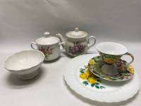 Чайный набор 6 предметов, чашка с блюдцем, чайник, сахарница, конфетница, тарелка