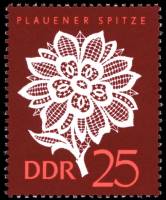 (1966-035) Марка Германия (ГДР) "Цветок"  красная  Кружево III Θ