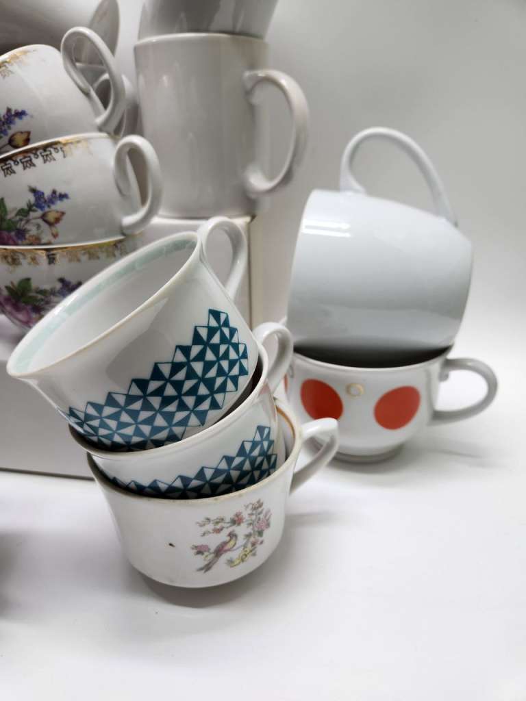 Чашки кружки чайные разные 25 штук