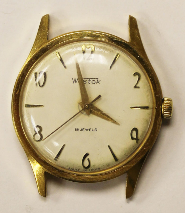 Часы наручные позолоченные &quot;Wostok&quot;, 16 камней, СССР, без ремешка, на ходу (см. фото)