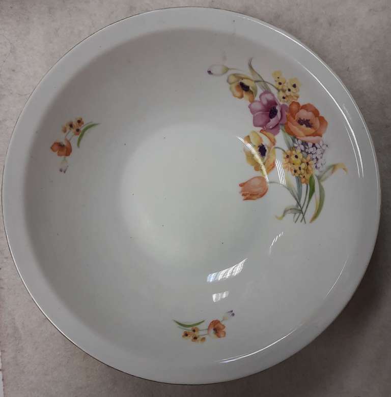 Блюдо, польский фарфор (сост. на фото)