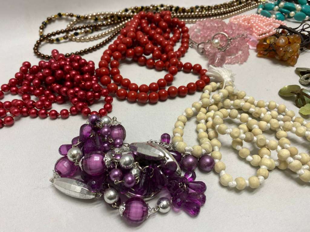 Набор украшений 15 предметов бусы