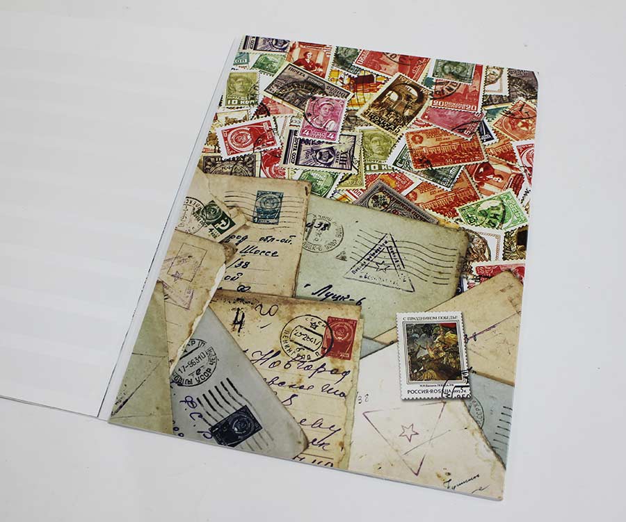 Альбом-планшет для марок на 3 разворота с белыми листами. Производство Россия
