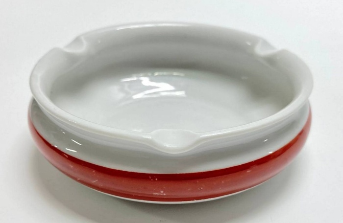 Пепельница, ЛФЗ (скол)