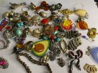 Набор бижутерии подвески брелки