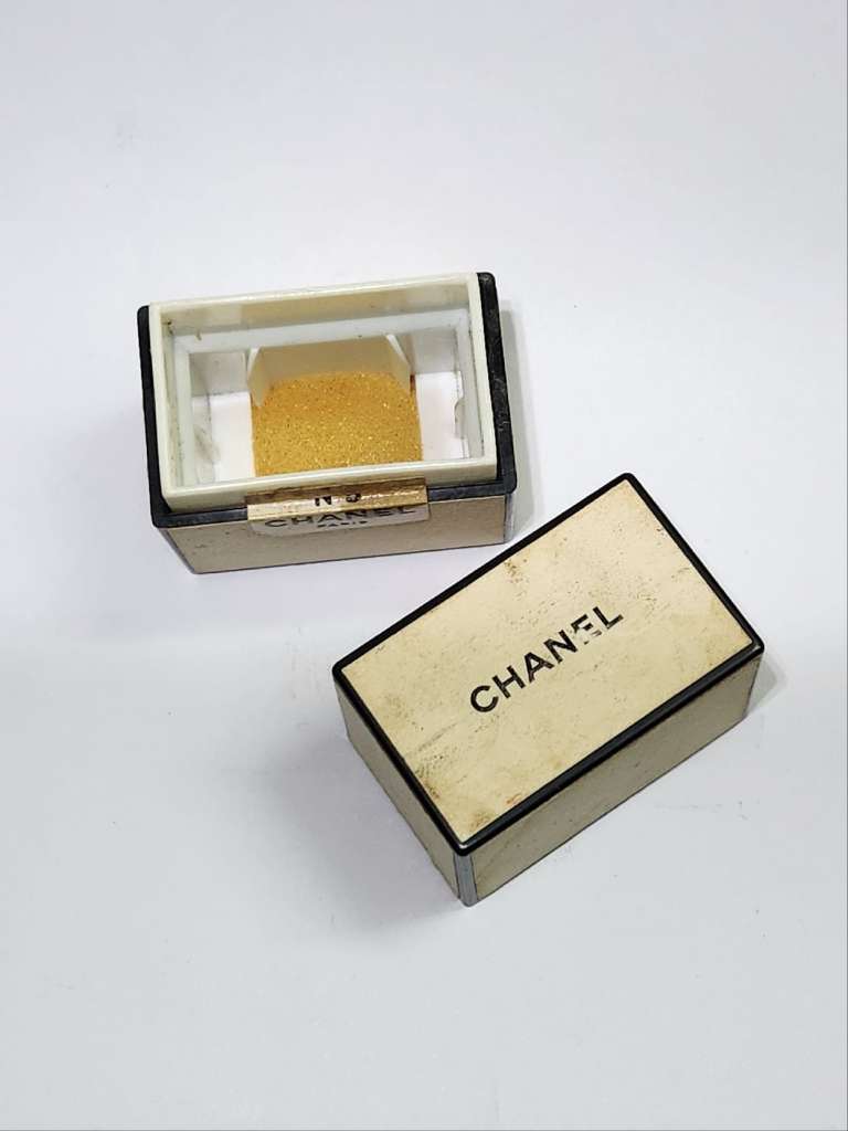 Коробка от духов Chanel №5  оригинал Париж