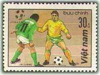 (1990-096) Марка Вьетнам "Футбол (1)"    ЧМ по футболу 1990, Италия III Θ