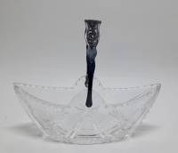 Конфетница с ручкой, хрусталь, 8*23*10 см., СССР (сост. на фото)