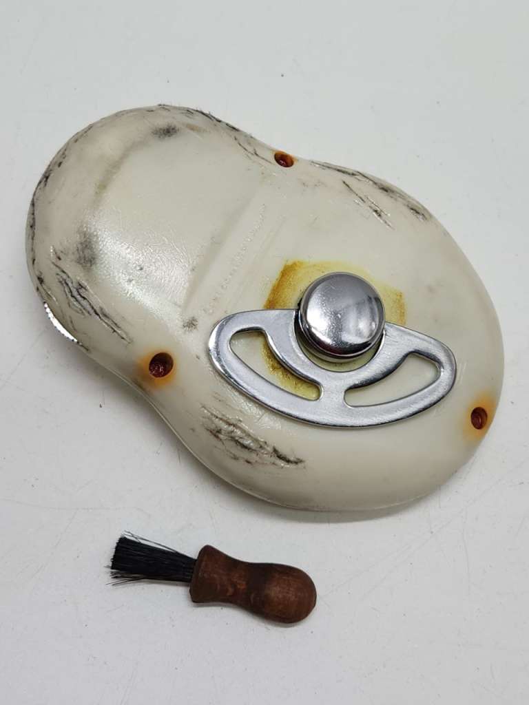 Механическая заводная бритва Спутник в чехле СССР винтаж