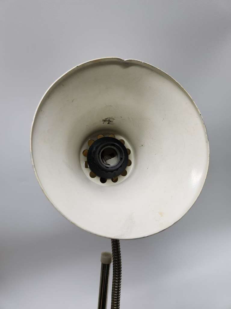 Лампа настольная с гибким штативом рабочая