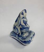 Фарфоровый сувенир "Заяц", гжель, авторская работа