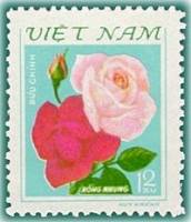 (1980-003a) Марка Вьетнам "Две розы"  голубая  Розы III Θ
