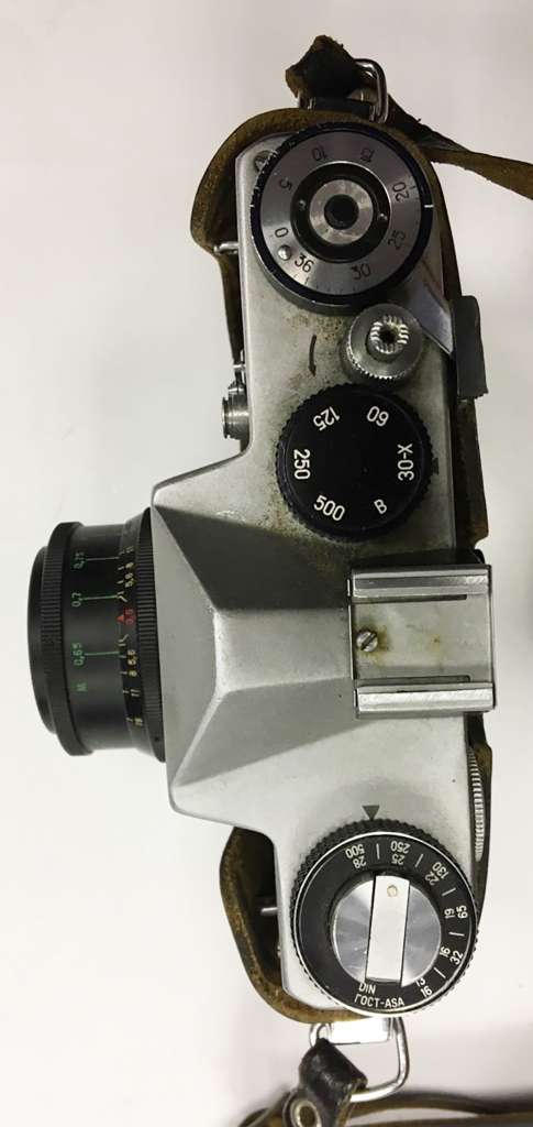Фотоаппарат ZENIT-TTL, Индустар-50-2, в футляре (сост. на фото)