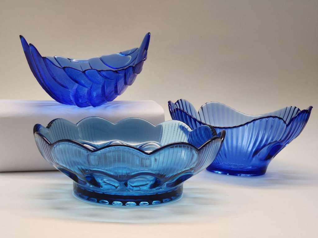 Салатники - вазы 3 штуки цветное синее cтекло СССР