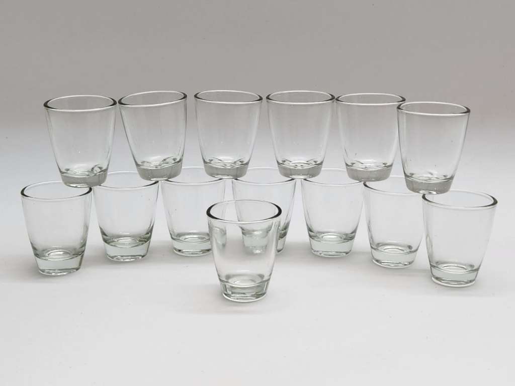 Стопки 26 штук стекло двух видов