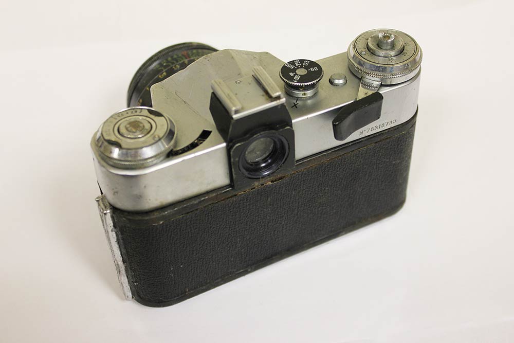 Фотоаппарат ZENIT-E с объективом Helios 44-2, без футляра (состояние на фото)